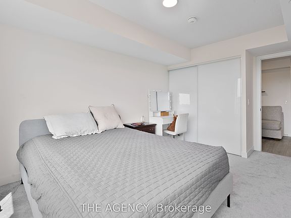 4th image of 10 Wilby Cres #509