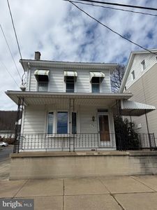 701 E Grand Ave, Tower City, PA, 17980