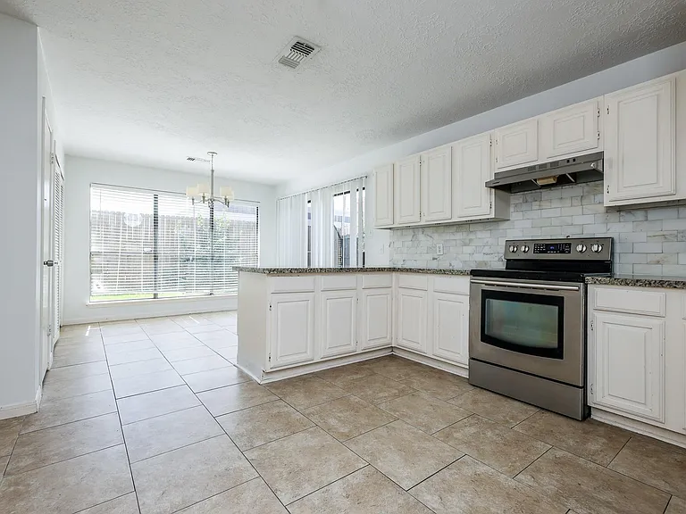 1511 Bradney Dr — Photo 15