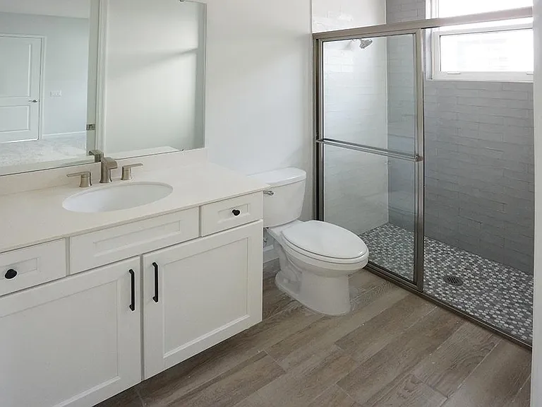 In law quarter full bath