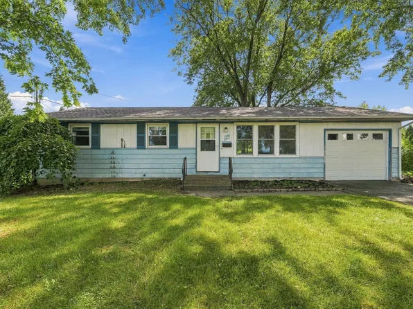 2010 Tweedwood Cir, New Haven, IN 46774