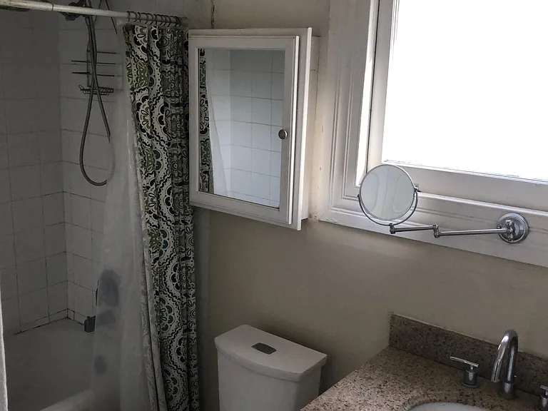 870 3rd St #2 — Photo 8