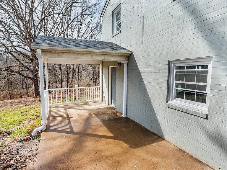 236 Newcomb Drive - 1 — Photo 5