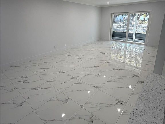 3rd image of 2250 NE 66th Street #1504