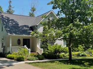 638 Allegan St, Saugatuck, MI 49453