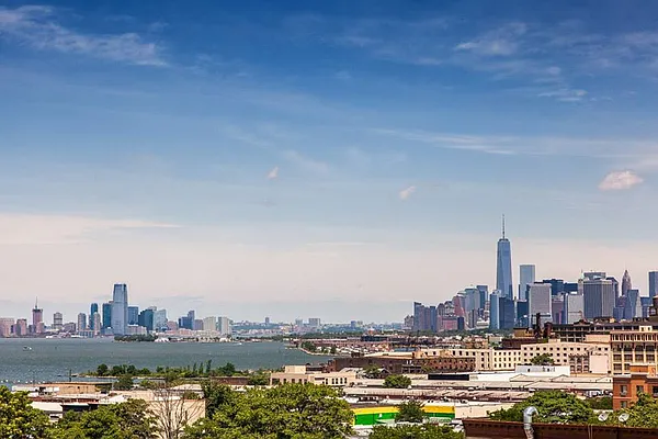 Rented by Tri State Commercial Realty | media 17