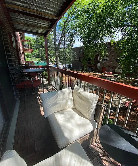1011 Main St #8 — Photo 10