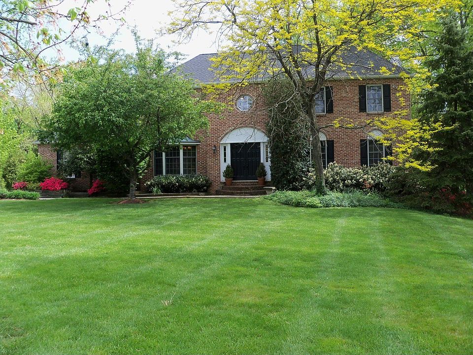 For Sale: 1318 Squire Drive, Ambler, PA 19002