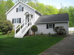 528 Ridge Ave, Pittston, PA 18612