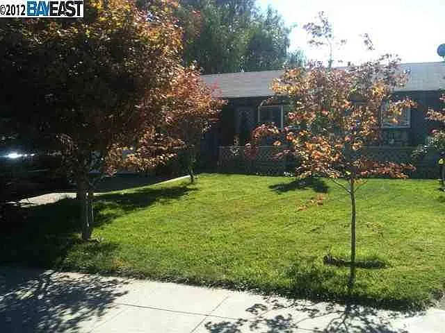 5861 Running Hills Ave photo 1