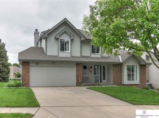 14017 Lillian Cir, Omaha, NE 68138