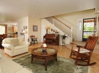 1011 Kuekue St, Honolulu, HI 96825