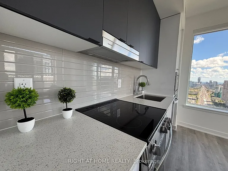 5105 Hurontario St #2905 — Photo 3