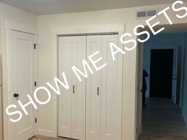 Pantry, washer/dryer closet
