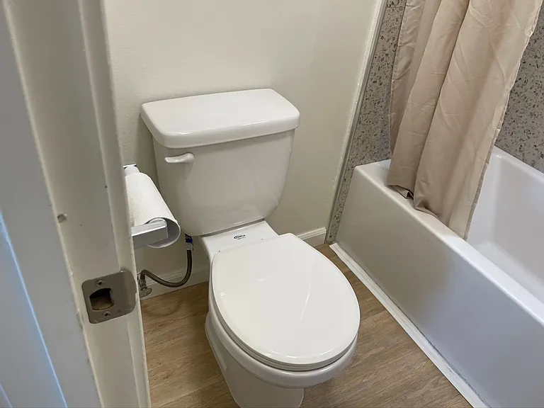 LUXURY LIVING AT AN AFFORDABLE PRICE — Photo 13