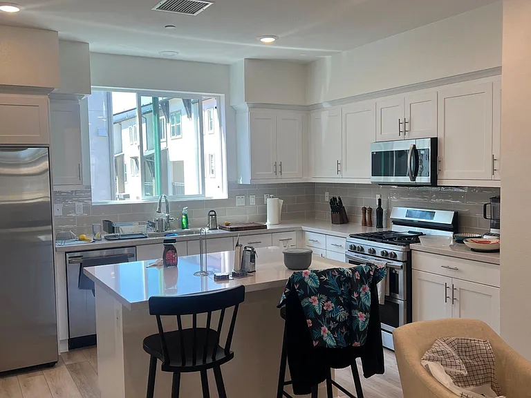 1033 Sage Ln — Photo 10