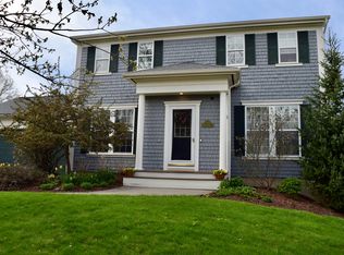 4 Fox Run Rd, Essex Jct, VT 05452