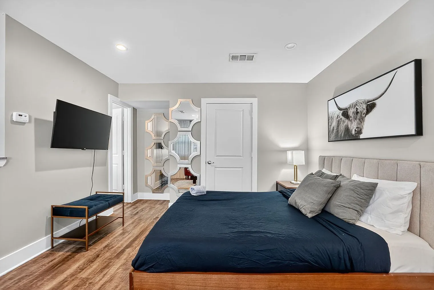 1 bed, 1.0 bath, 7373 sqft, $2,225 — Photo 4
