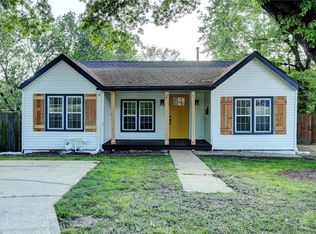 2 NW Lakeview Blvd, Lees Summit, MO 64063