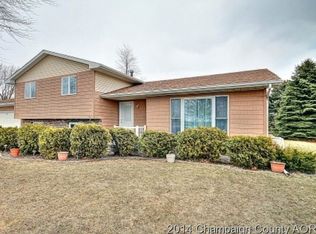 307 S John St, Thomasboro, IL 61878