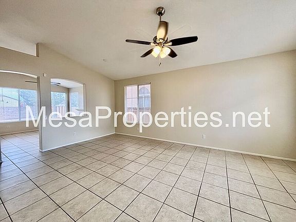 4th image of 15159 Zircon Dr