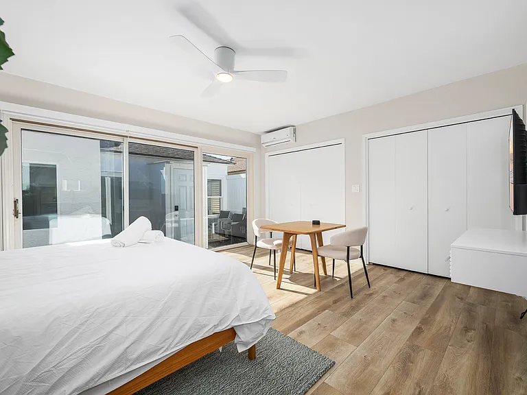 1211 Seal Way #C — Photo 9