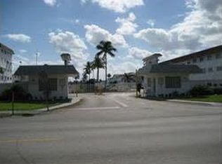 233 Bridgeboro St, Riverside, NJ 08075