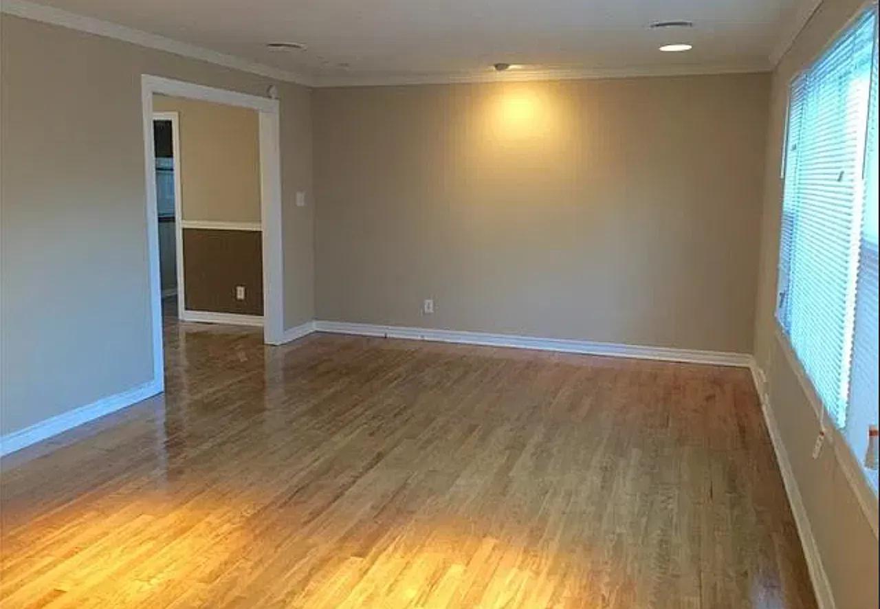 3 bed, 1.5 bath, 1400 sqft, $1,700 — Photo 3