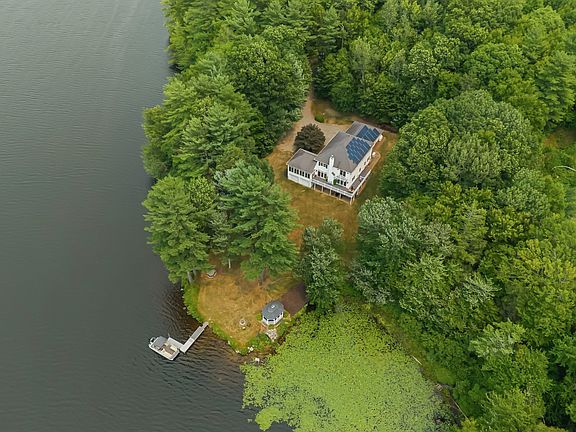 2nd image of 14 Demond Pond Row