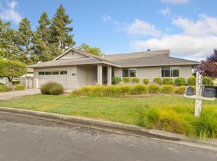 333 Oak Leaf Cir, Santa Rosa, CA 95409