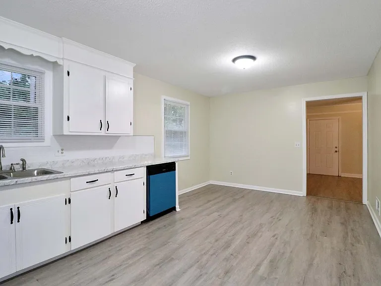 309 W Miriam Ave — Photo 9