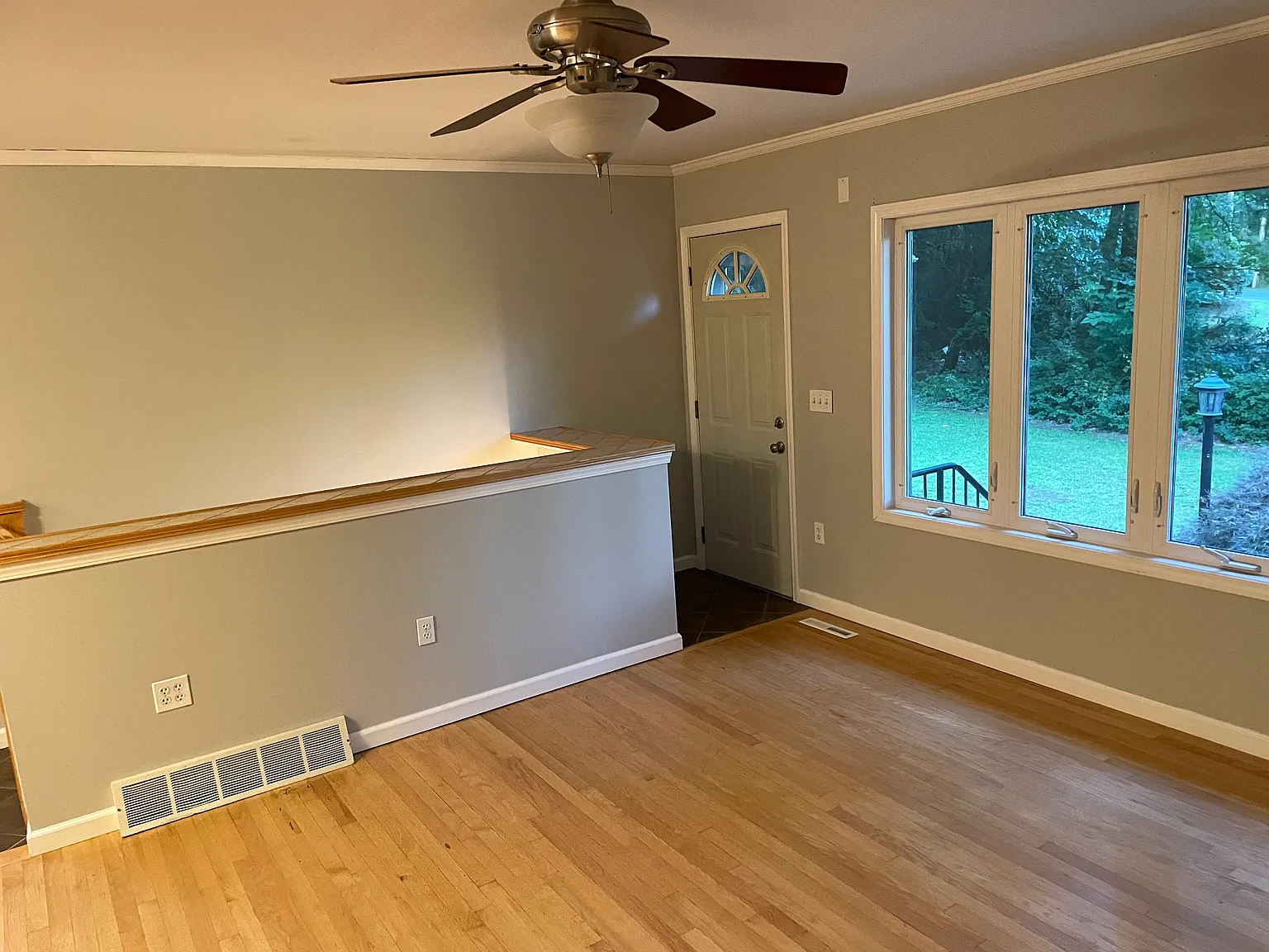 2 bed, 1200 sqft, $1,975 — Photo 4