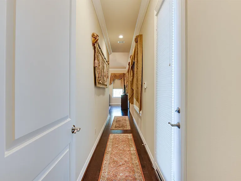 2011 Flower Garden Ln — Photo 27