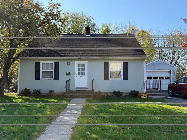 892 N Allen St, State College, PA 16803