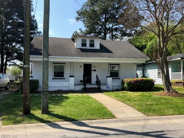 209 Charlotte Ave, Suffolk, VA 23434