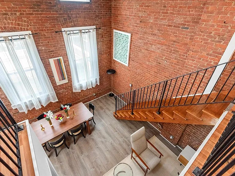 46 Irving St #2R — Photo 17