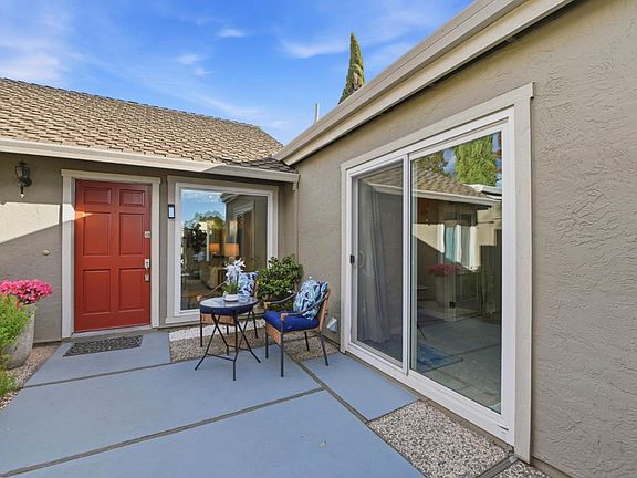 2nd image of 5655 Sunflower Ln
