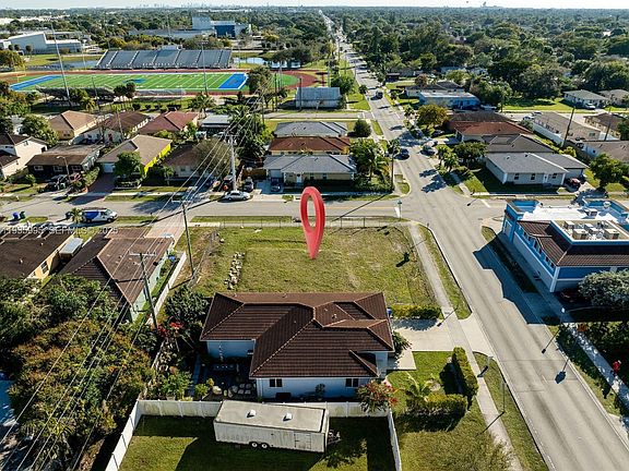 3rd image of 1402 NW 27th Ave