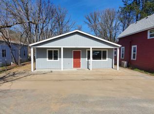 321 Gilbert Ave, Glendale, OR 97442