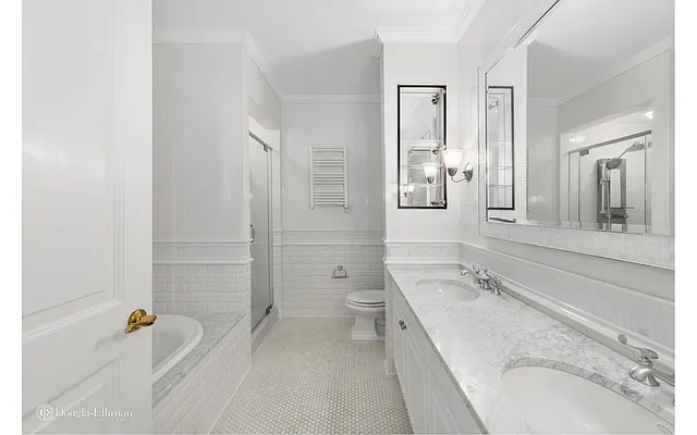 Sold by Douglas Elliman | media 21