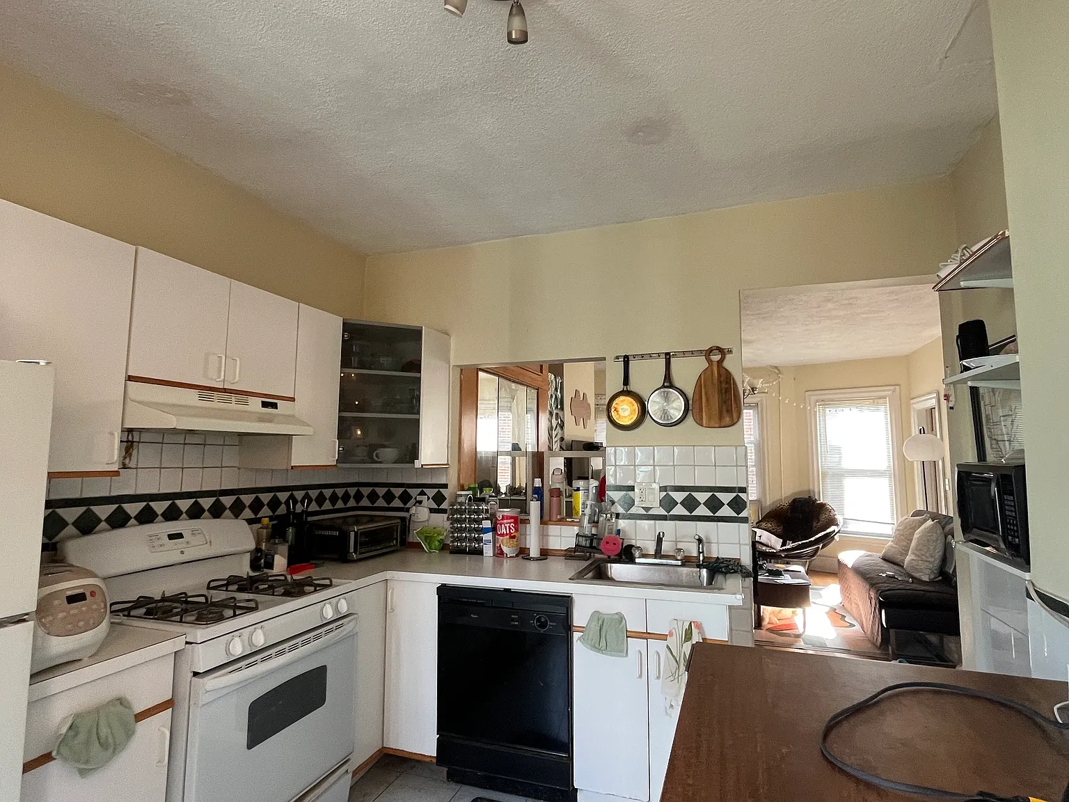 1 bed, 600 sqft, $2,500 — Photo 2