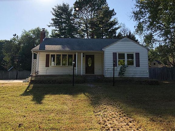 2nd image of 769 Jennie Dr