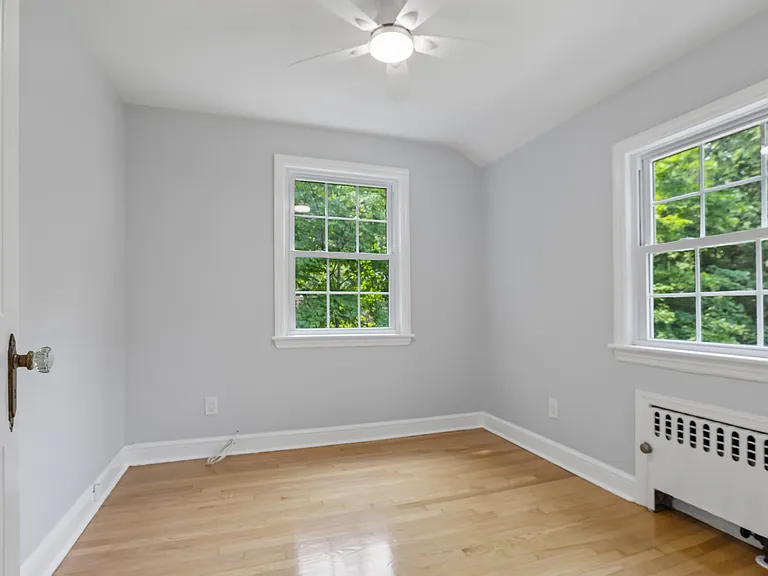 30 Kinderkamack Rd — Photo 17