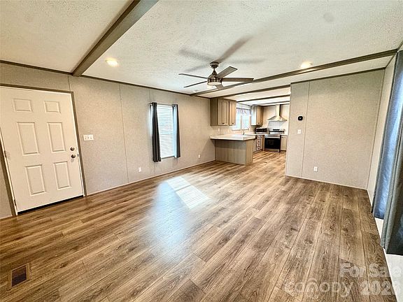 2nd image of 4850 Gideon Dr