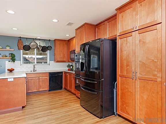 4th image of 6919 Maury Dr