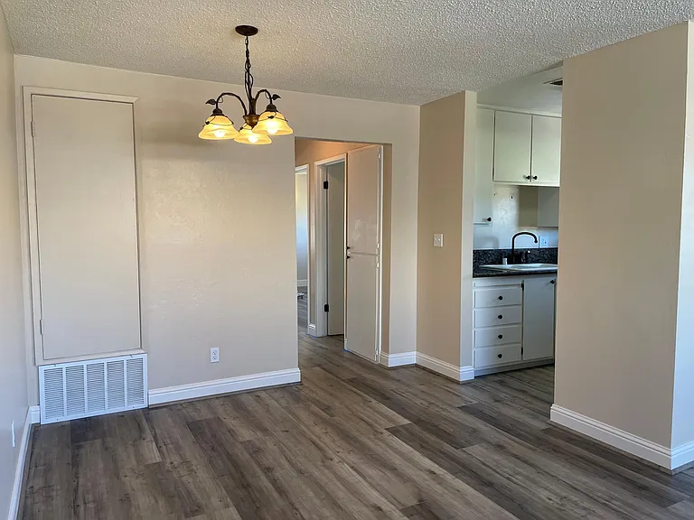 3665 Sapphire Dr #4 — Photo 1