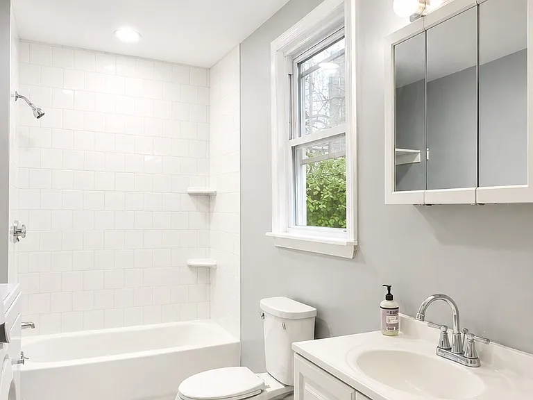 196 Dorchester St — Photo 6