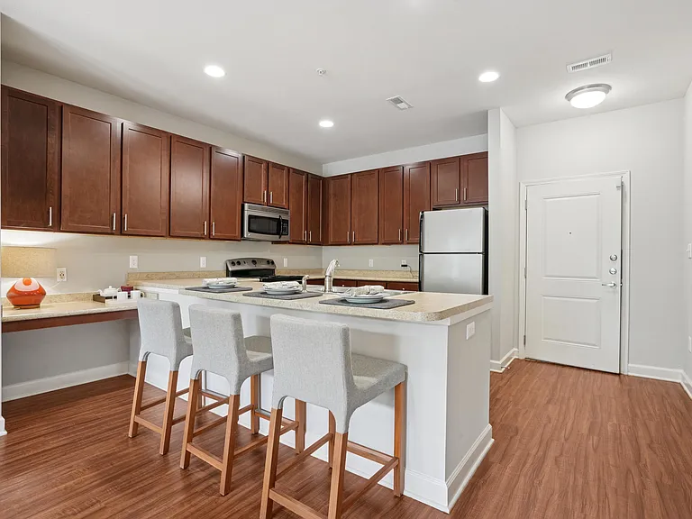 Greylyn Estates — Photo 7