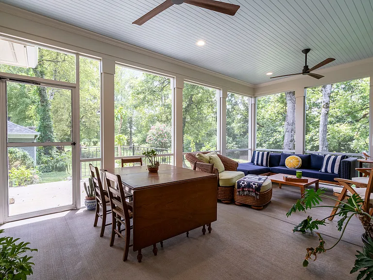 Screened-in porch