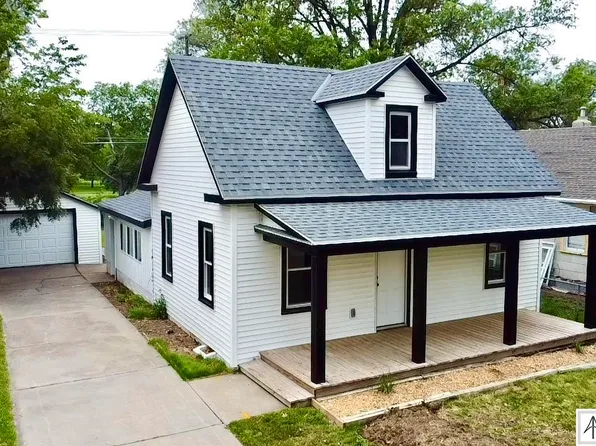 2907 S 11th St, Lincoln, NE 68502